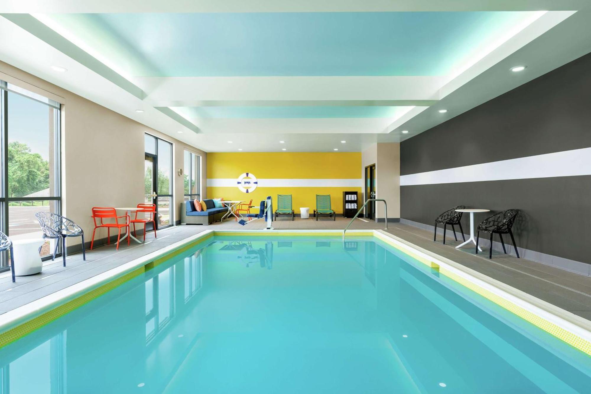 Tru By Hilton Hershey Chocolate Avenue Extérieur photo